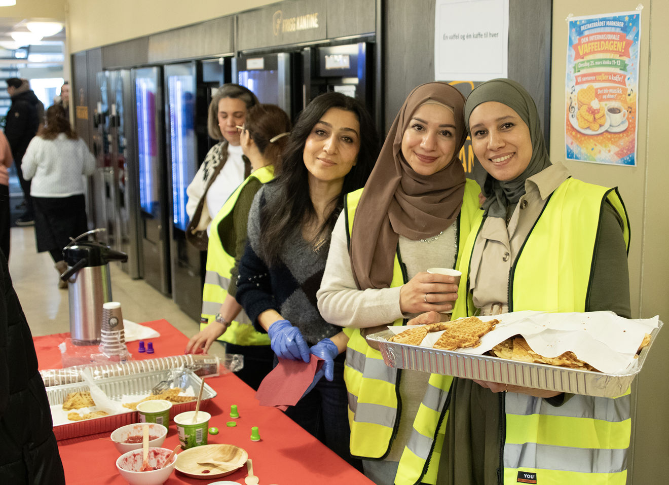 Foto: Håkon Høye Deltakerrådet serverte vafler i kantina
