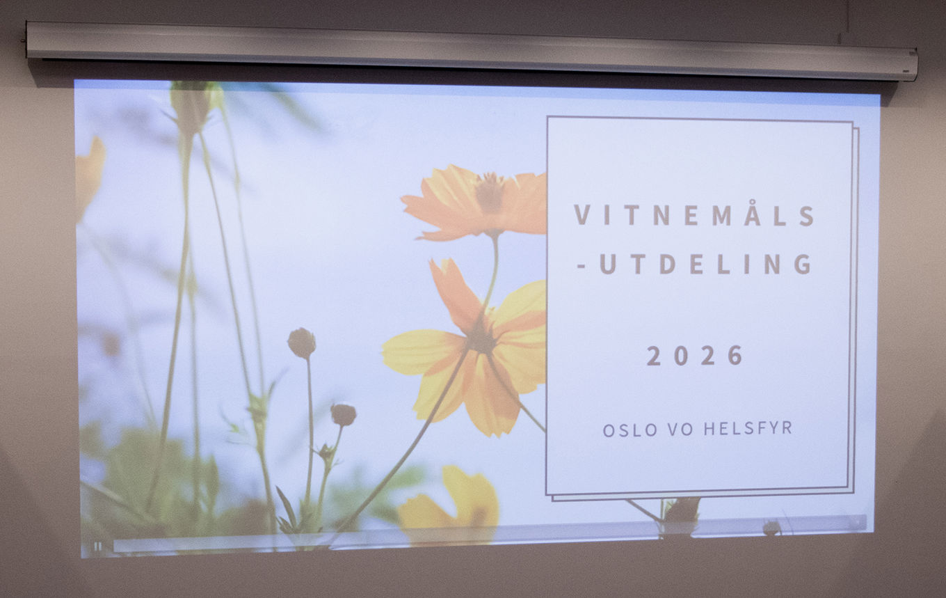 En kalender med blomster